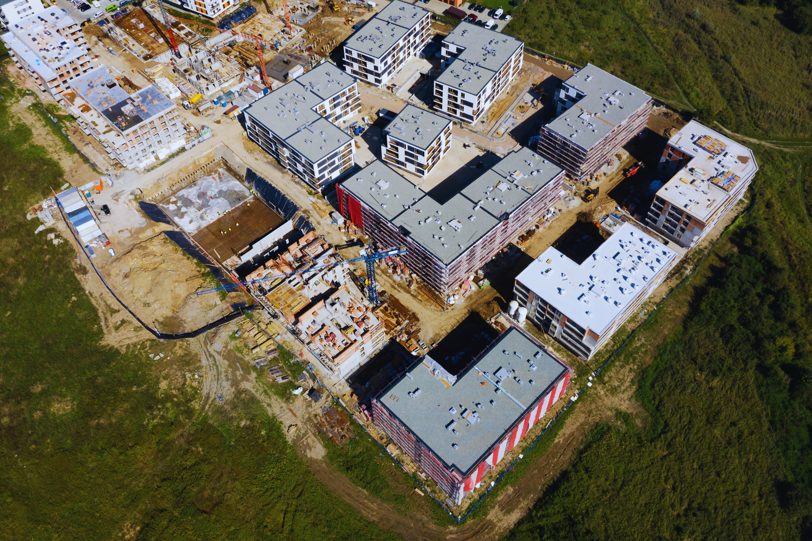 Under-Construction vs. Ready-to-Move Property: Which Is Better?